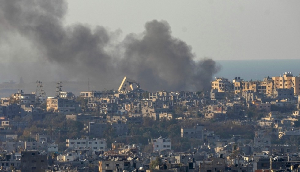 A generic square placeholder image with rounded corners in a figure.