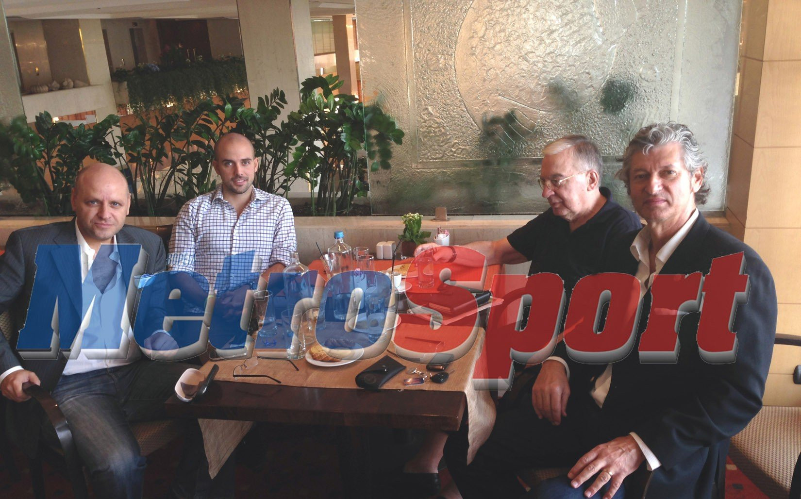 A generic square placeholder image with rounded corners in a figure.