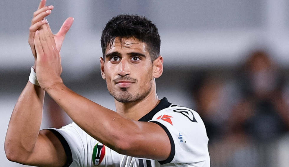 A generic square placeholder image with rounded corners in a figure.