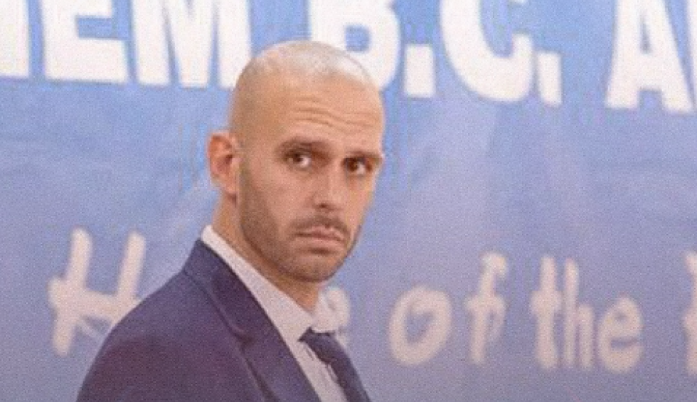 A generic square placeholder image with rounded corners in a figure.