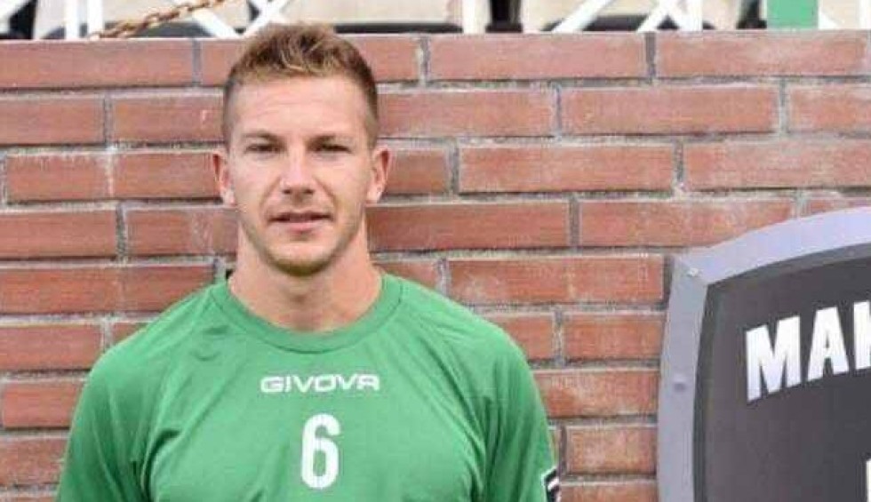 A generic square placeholder image with rounded corners in a figure.