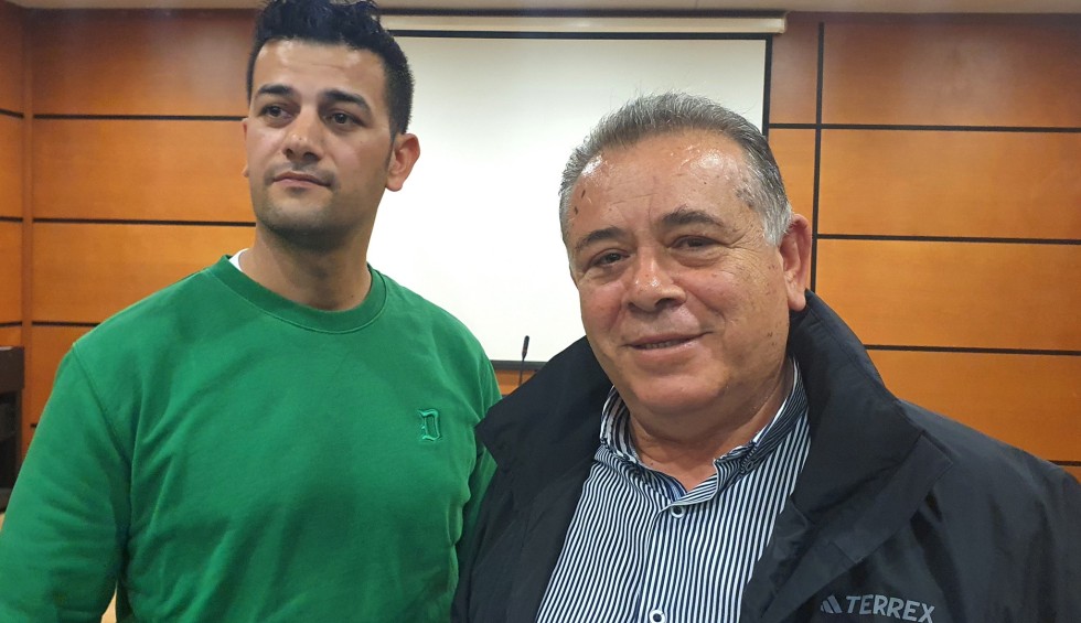 A generic square placeholder image with rounded corners in a figure.