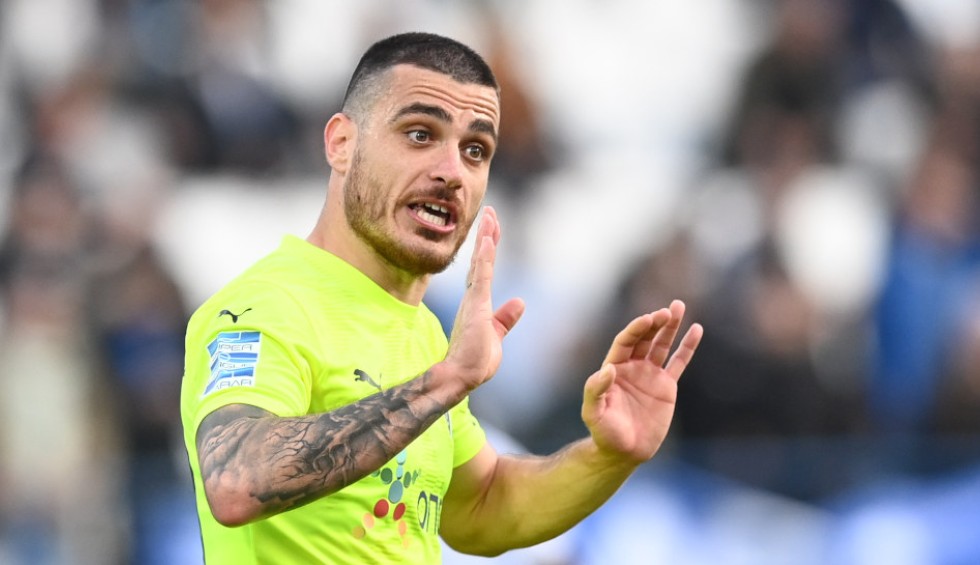 A generic square placeholder image with rounded corners in a figure.