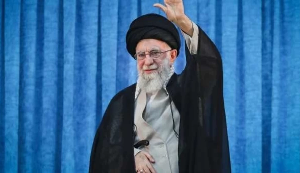 A generic square placeholder image with rounded corners in a figure.