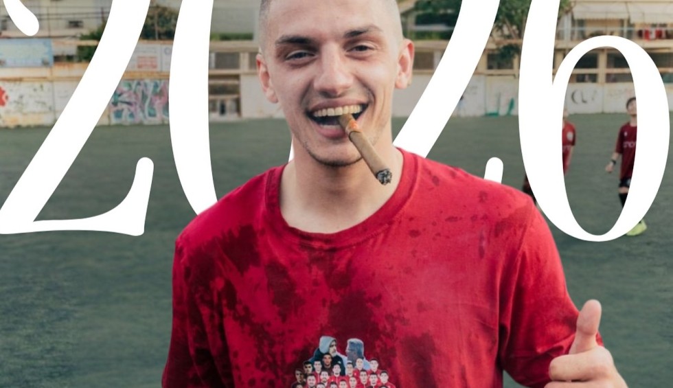 A generic square placeholder image with rounded corners in a figure.