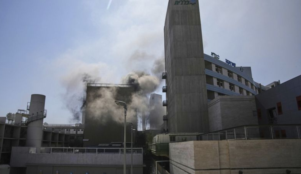 A generic square placeholder image with rounded corners in a figure.