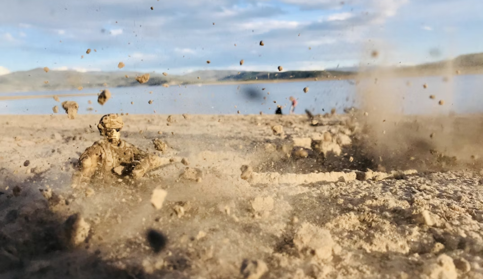 A generic square placeholder image with rounded corners in a figure.