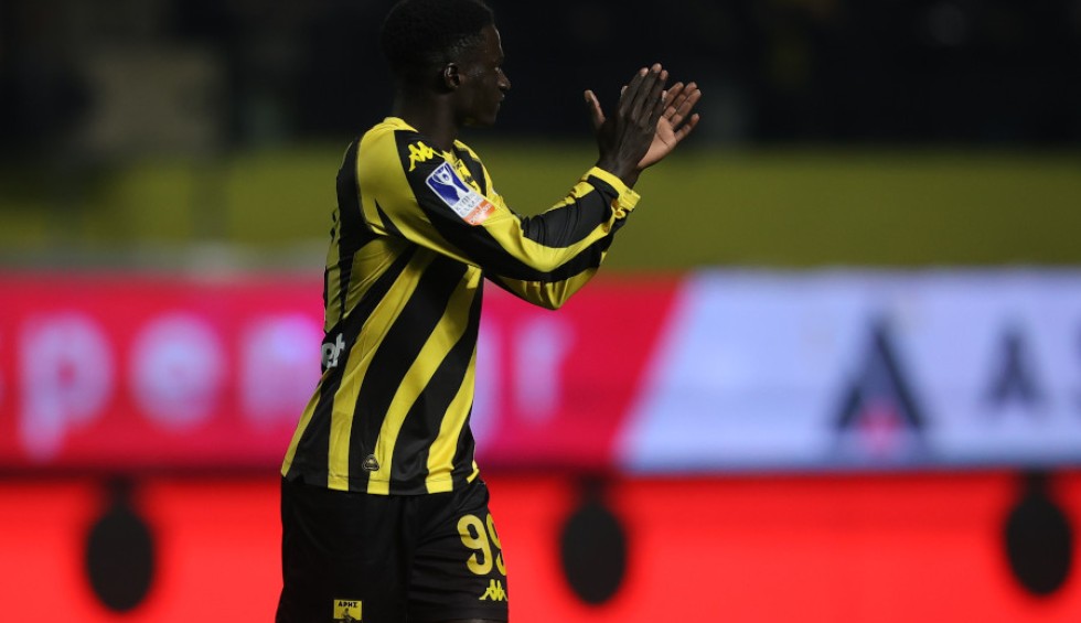 A generic square placeholder image with rounded corners in a figure.