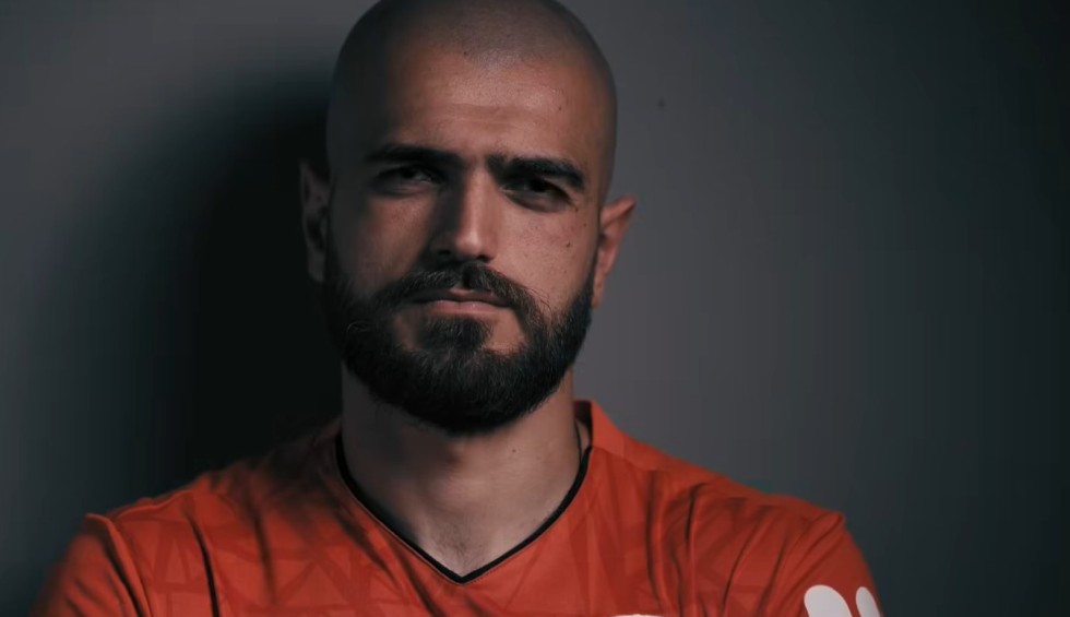 A generic square placeholder image with rounded corners in a figure.