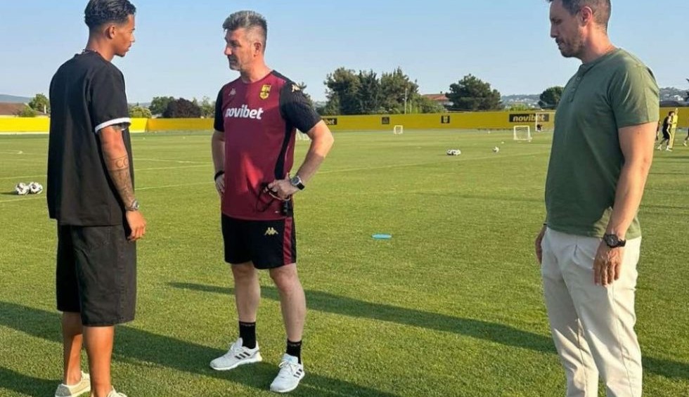 A generic square placeholder image with rounded corners in a figure.