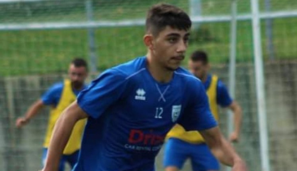 A generic square placeholder image with rounded corners in a figure.