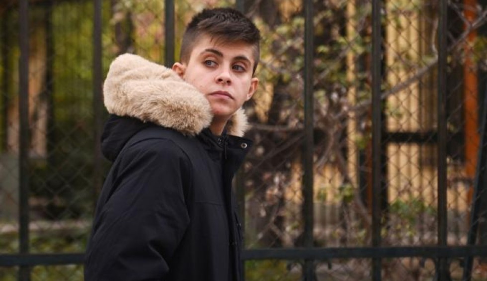 A generic square placeholder image with rounded corners in a figure.