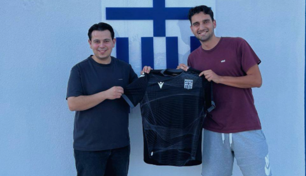 A generic square placeholder image with rounded corners in a figure.