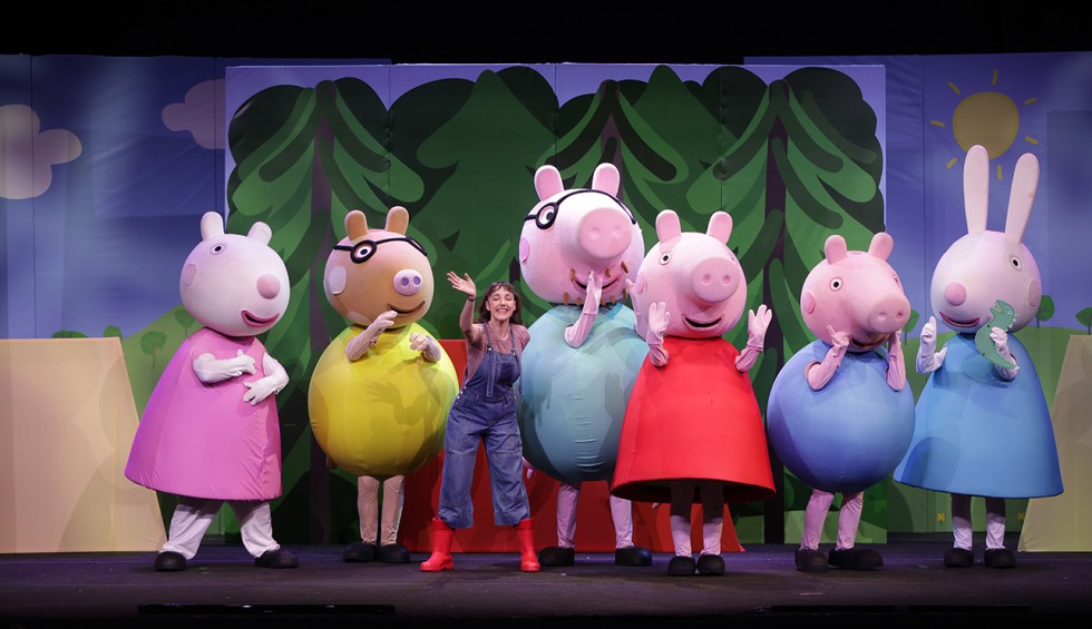 A generic square placeholder image with rounded corners in a figure.