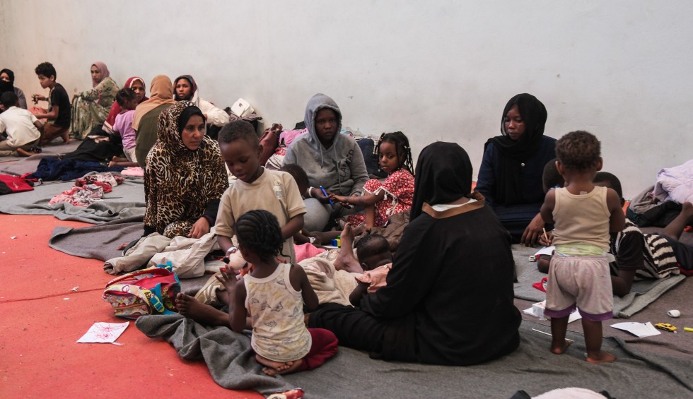 A generic square placeholder image with rounded corners in a figure.