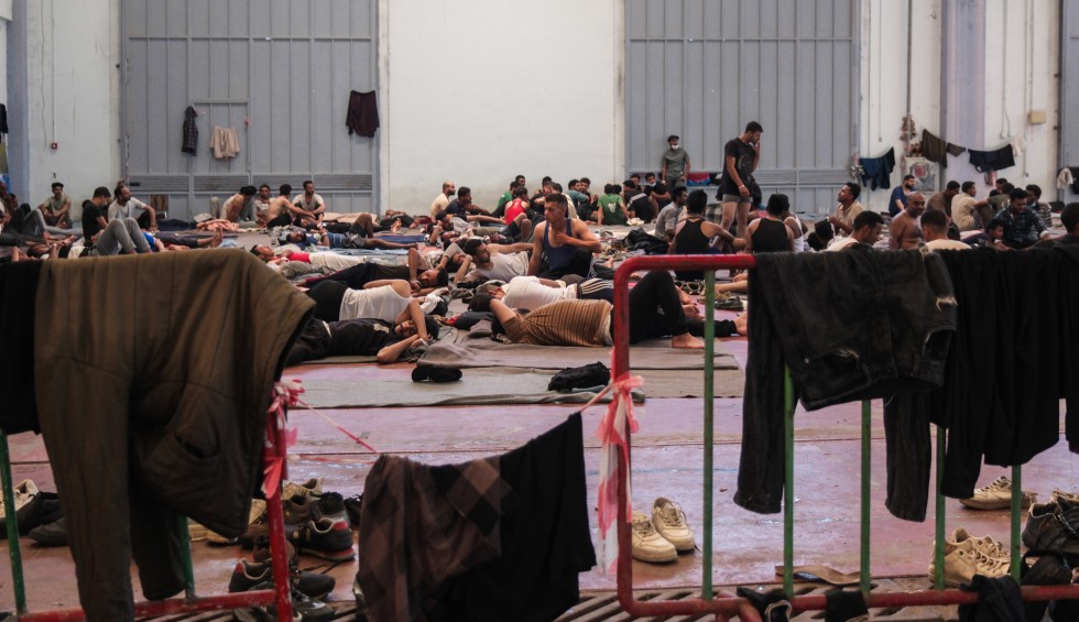 A generic square placeholder image with rounded corners in a figure.