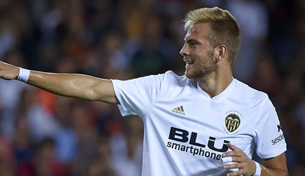 A generic square placeholder image with rounded corners in a figure.