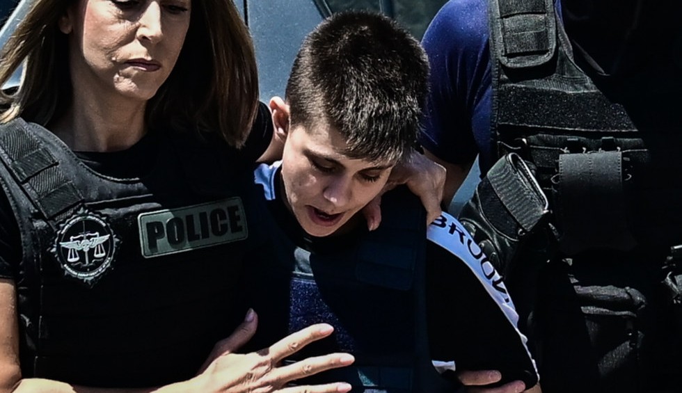 A generic square placeholder image with rounded corners in a figure.