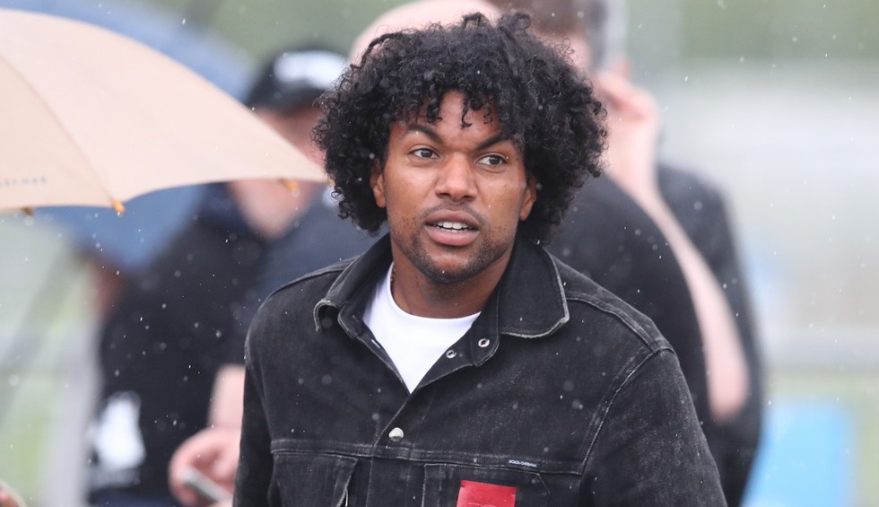 A generic square placeholder image with rounded corners in a figure.