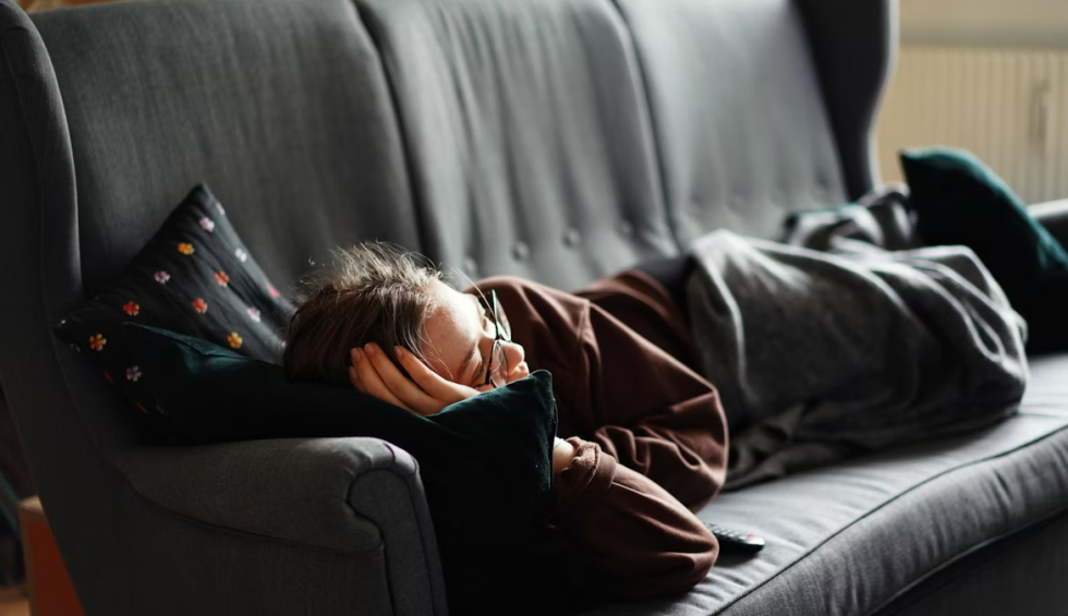 A generic square placeholder image with rounded corners in a figure.