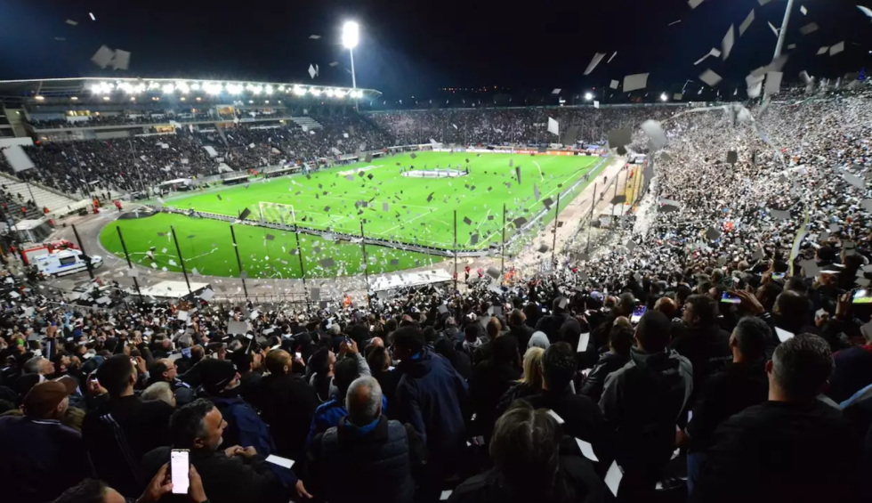 A generic square placeholder image with rounded corners in a figure.