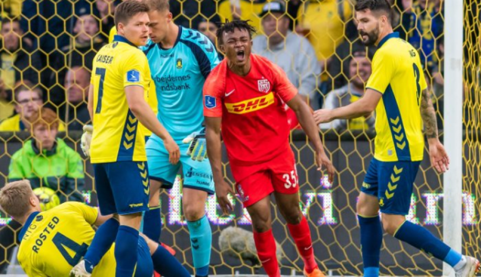 A generic square placeholder image with rounded corners in a figure.