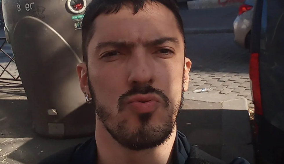 A generic square placeholder image with rounded corners in a figure.