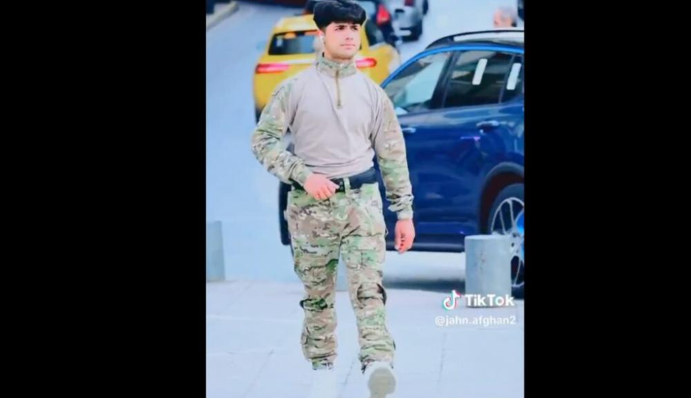 A generic square placeholder image with rounded corners in a figure.