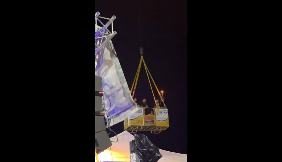 A generic square placeholder image with rounded corners in a figure.