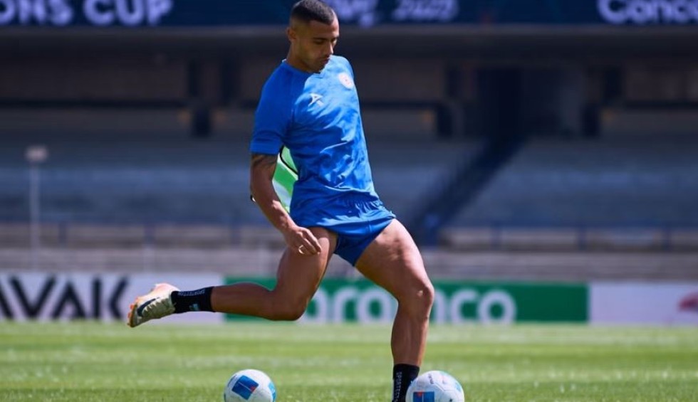 A generic square placeholder image with rounded corners in a figure.