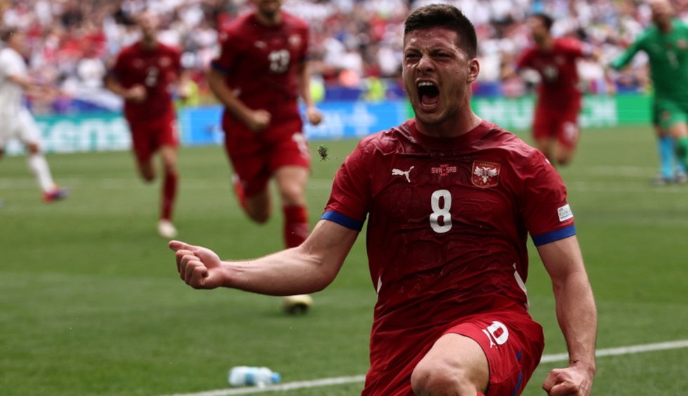 A generic square placeholder image with rounded corners in a figure.