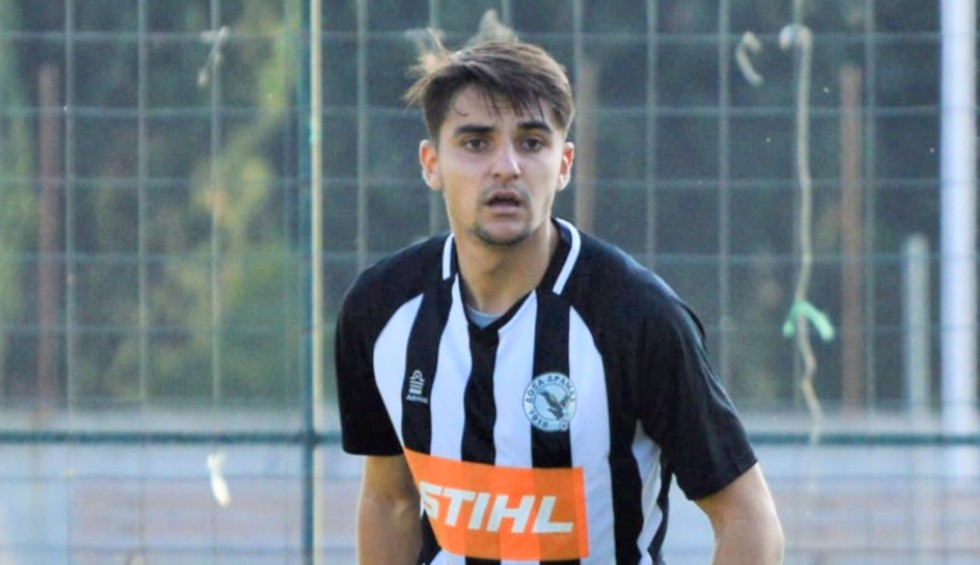 A generic square placeholder image with rounded corners in a figure.