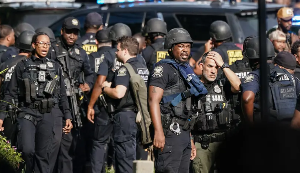 A generic square placeholder image with rounded corners in a figure.