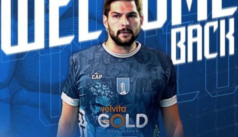 A generic square placeholder image with rounded corners in a figure.