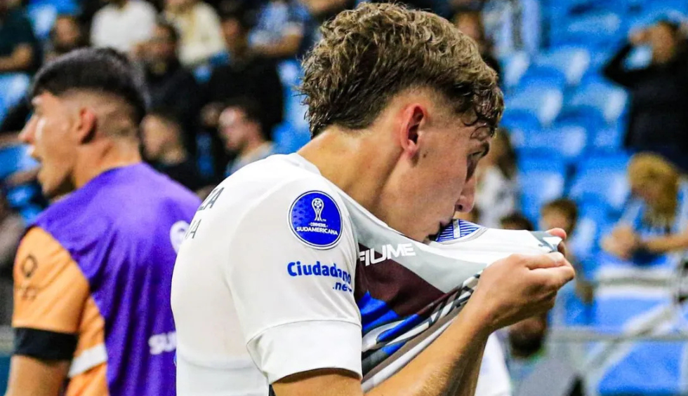 A generic square placeholder image with rounded corners in a figure.