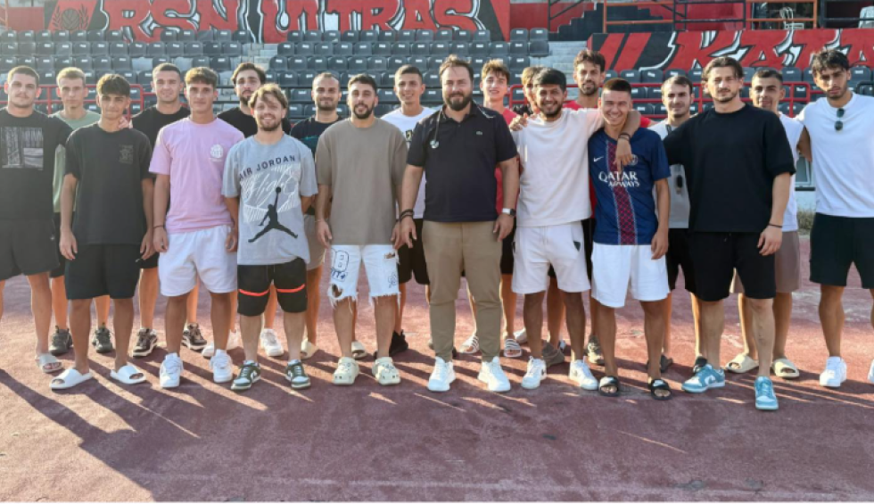 A generic square placeholder image with rounded corners in a figure.