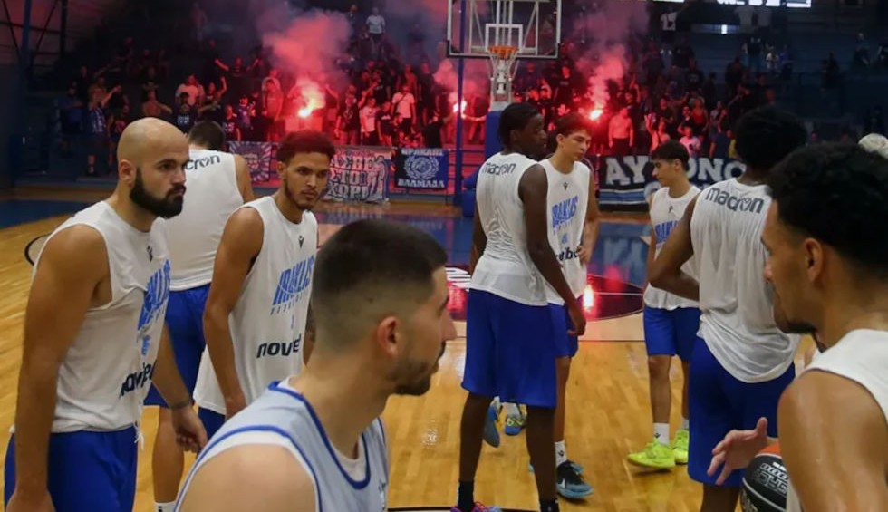 A generic square placeholder image with rounded corners in a figure.