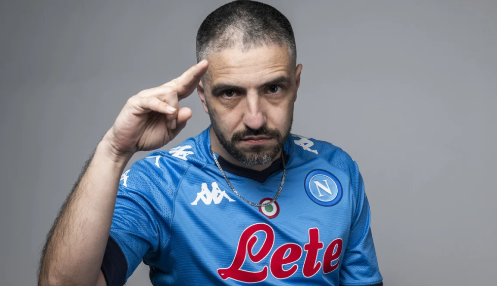 A generic square placeholder image with rounded corners in a figure.