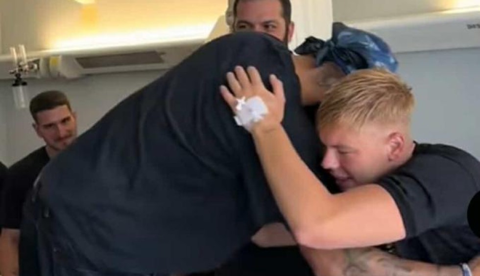 A generic square placeholder image with rounded corners in a figure.