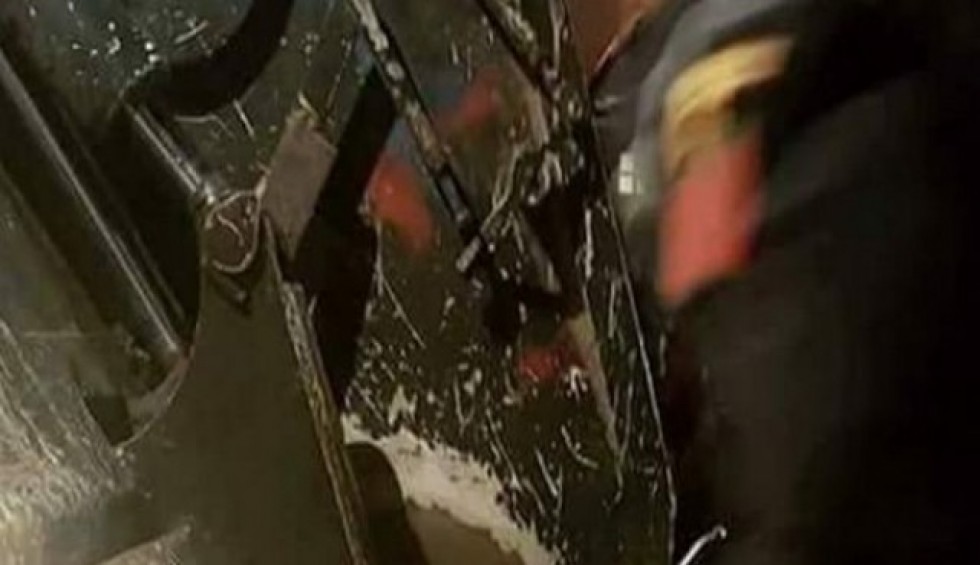 A generic square placeholder image with rounded corners in a figure.