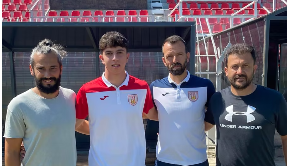 A generic square placeholder image with rounded corners in a figure.