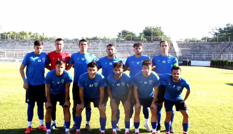 A generic square placeholder image with rounded corners in a figure.