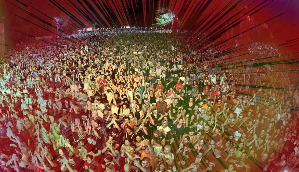 A generic square placeholder image with rounded corners in a figure.