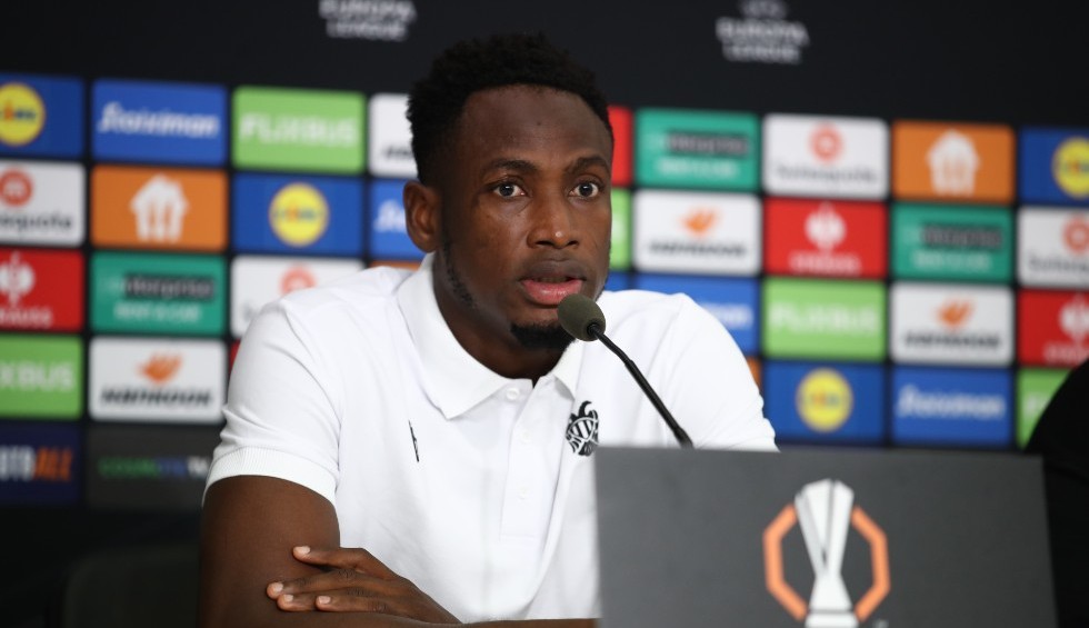 A generic square placeholder image with rounded corners in a figure.