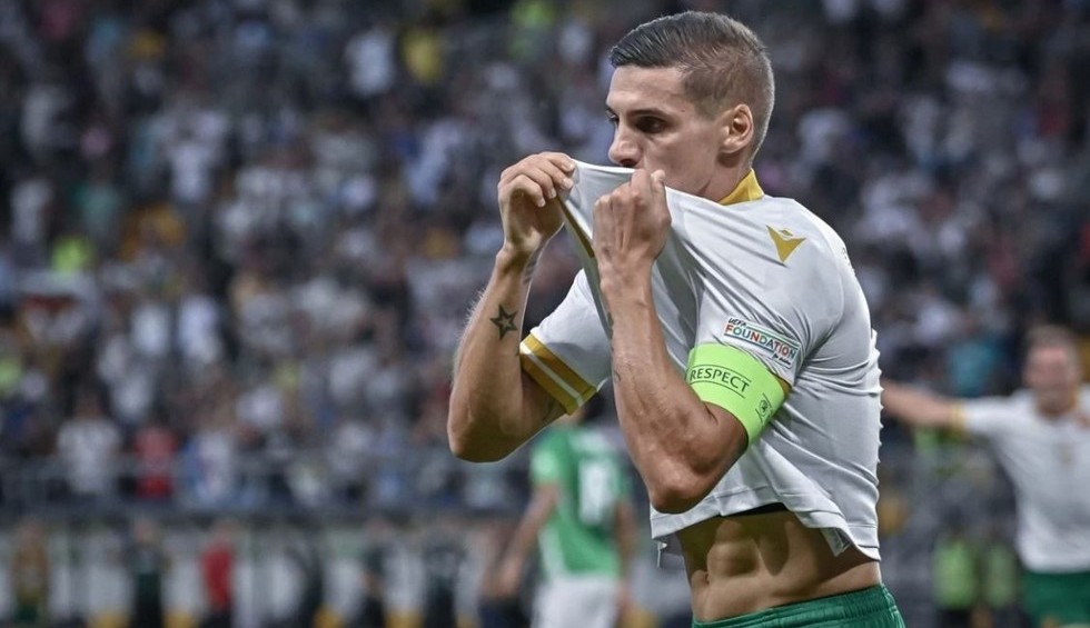 A generic square placeholder image with rounded corners in a figure.