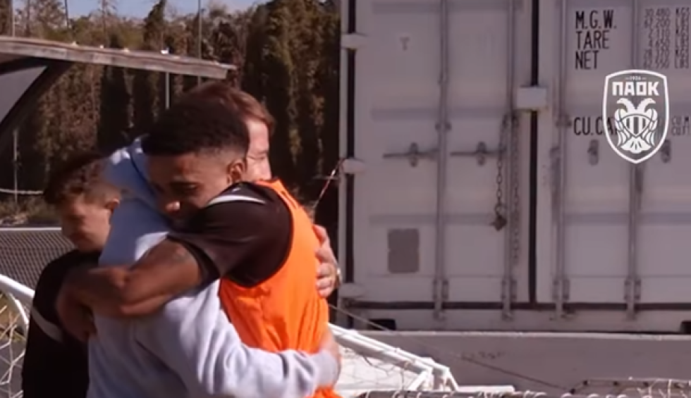 A generic square placeholder image with rounded corners in a figure.