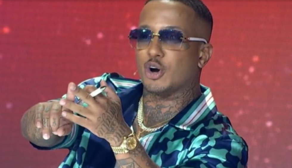 A generic square placeholder image with rounded corners in a figure.