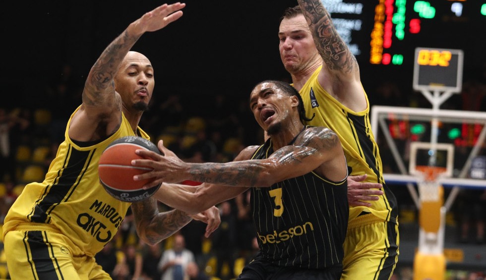 A generic square placeholder image with rounded corners in a figure.