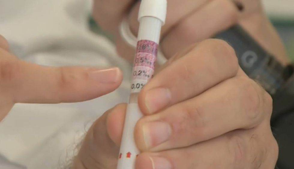 A generic square placeholder image with rounded corners in a figure.