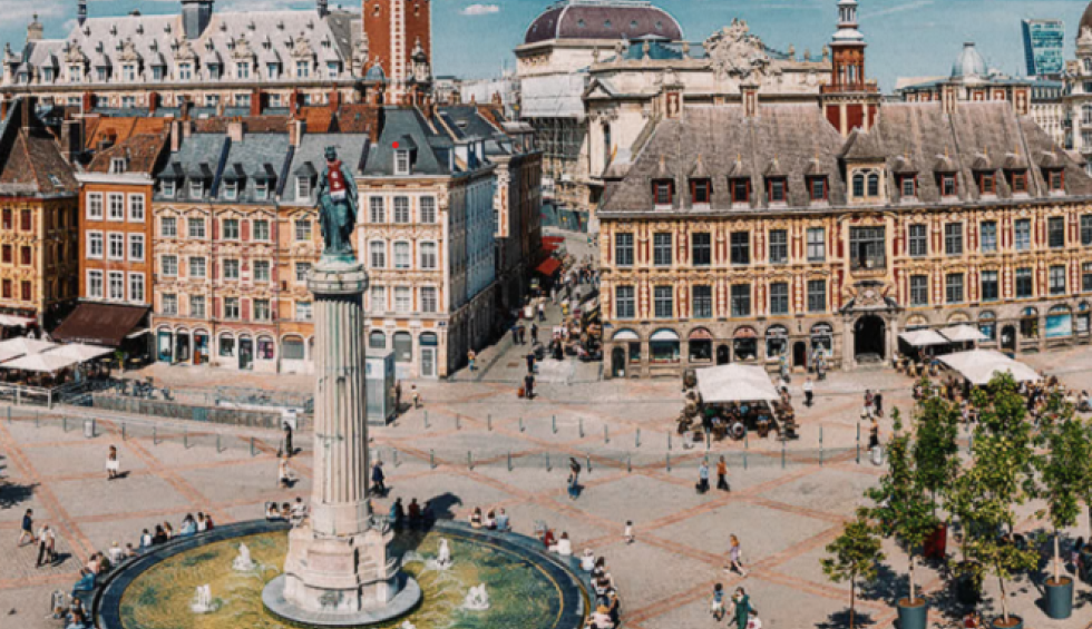 A generic square placeholder image with rounded corners in a figure.